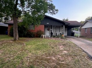 610 Meadowdale Pl, Shreveport, LA 71108