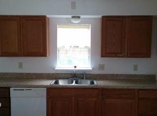 2038 Constitution Blvd APT D, New Kensington, PA 15068