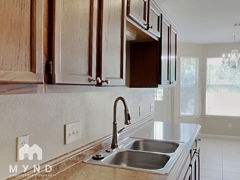 2800 Single Trace Ct — Photo 8
