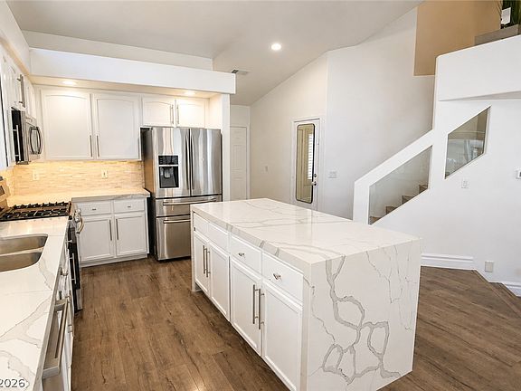 5th image of 9682 Driftwood Island Ct