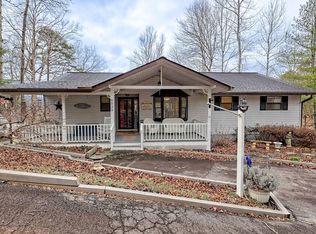 5530 Pine Crest Rd, Young Harris, GA 30582