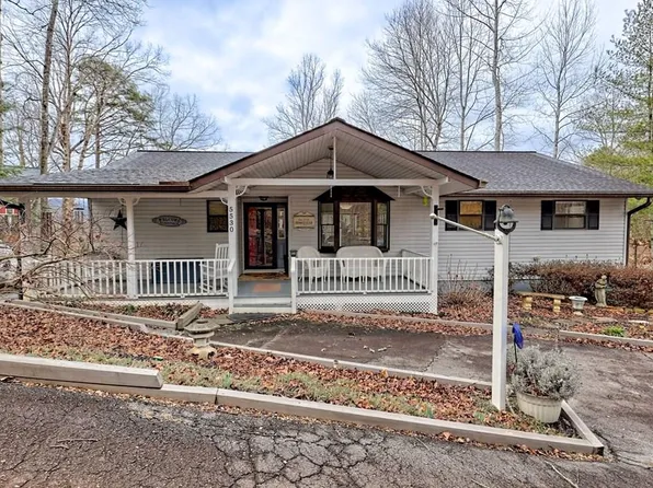 5530 Pine Crest Rd, Young Harris, GA 30582