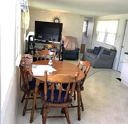 2nd image of 2053 Thelma Dr