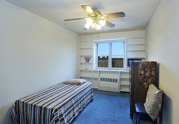 5th image of 3190 140th St APT 6G