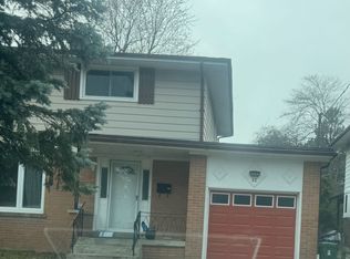 32 Conlins Rd E, Toronto, ON M1C1C3