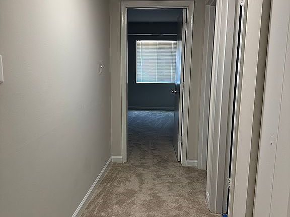 3rd image of 1520 Northgate Sq APT 11B