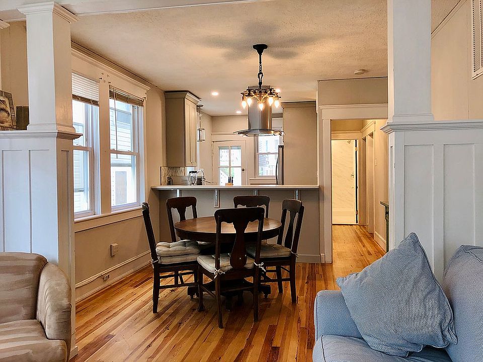 1st image of 836 2nd St Floor 1