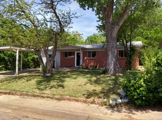 2816 N Nottingham Way, Moore, OK 73160