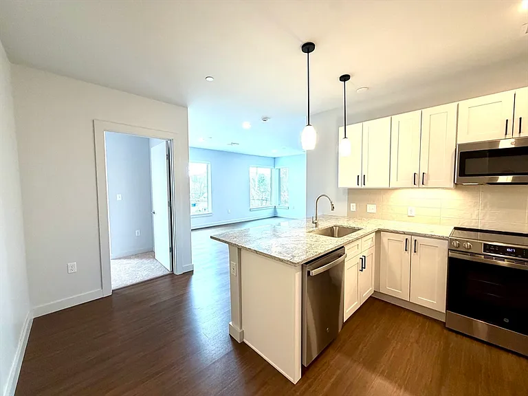 45 W Central St #215 — Photo 3