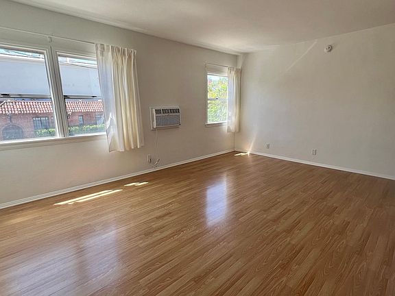 2nd image of 4363 Sunset Dr #4363