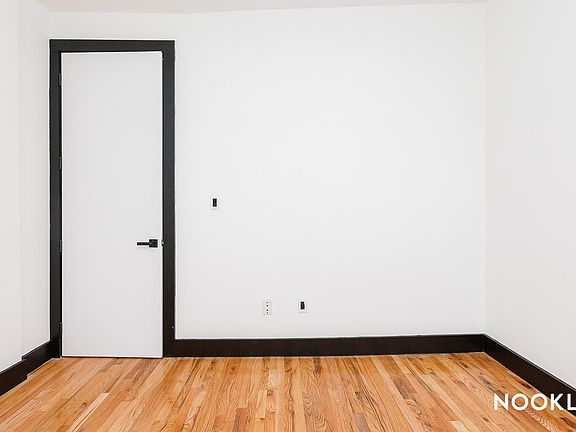 4th image of 1154 Gates Ave #3B