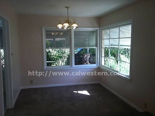 4th image of 15147 Herring Ave