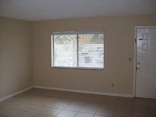 2nd image of 633 S Palmetto Ave #1060
