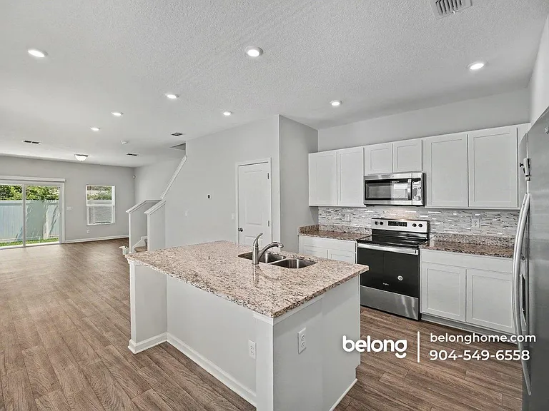 8121 Cheryl Ann Ln — Photo 13