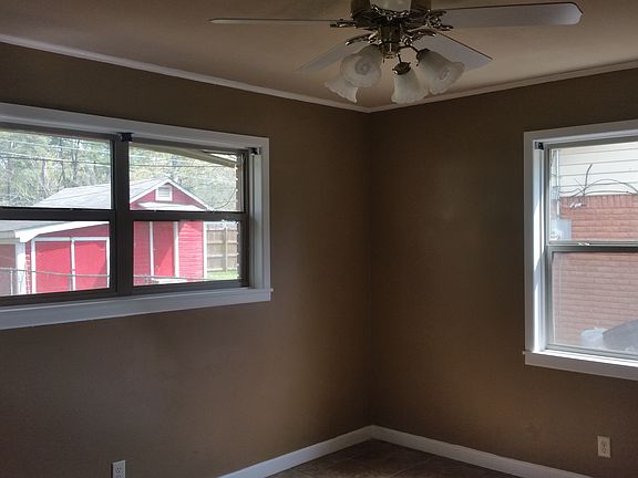 5th image of 3708 Belmont Ave