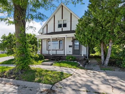 87 14th Ave SW, Cedar Rapids, IA, 52404