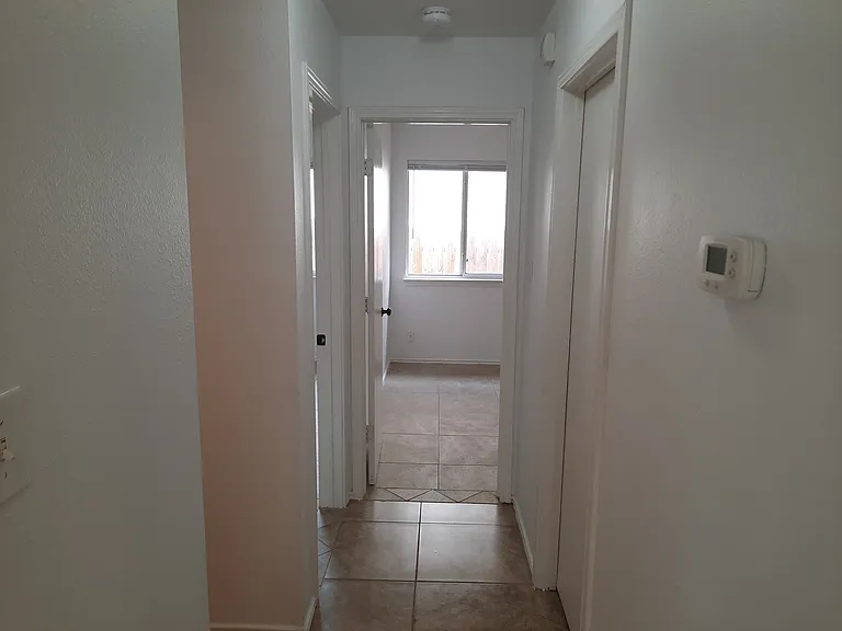 1335 Cougar Country — Photo 27