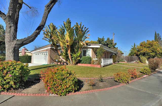 1st image of 1004 Las Palmas Dr