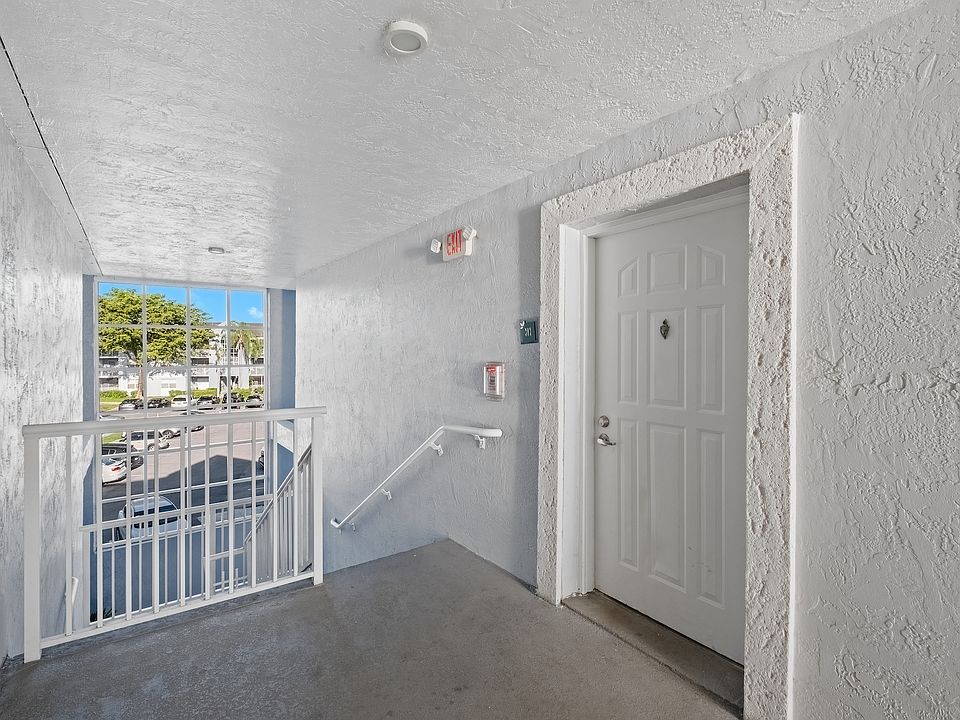 1st image of 8600 SW 212th St APT 303