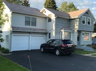 6494 Broadway St, Lancaster, NY 14086