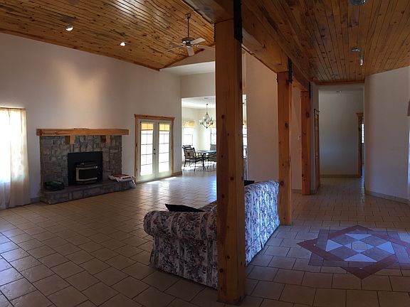 3rd image of 51 Gulch Ln