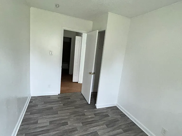 722 Saint Paul Dr — Photo 5