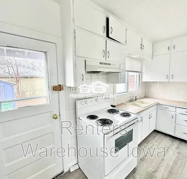 1534 63rd St — Photo 1