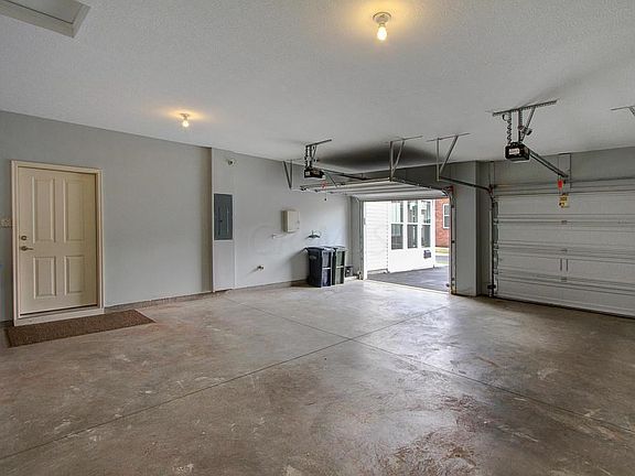 5th image of 4712 Clubpark Dr