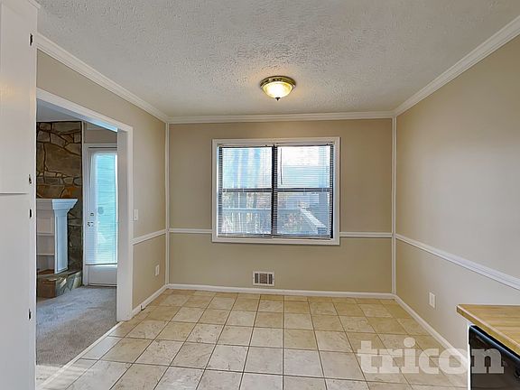 4th image of 5040 Sumit Wood Dr NW
