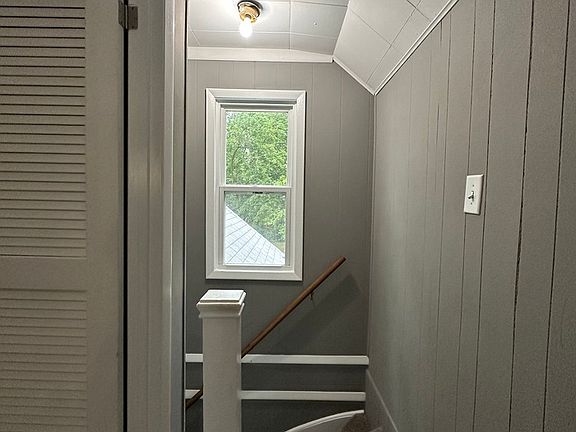 4th image of 123 Remine St