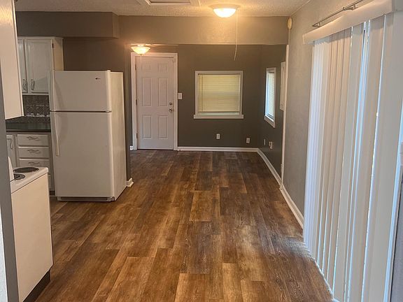 4th image of 3214 Francis St