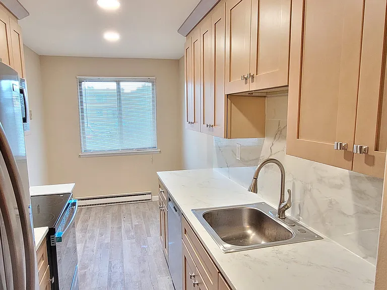 22 Dogwood Ct #22 — Photo 2