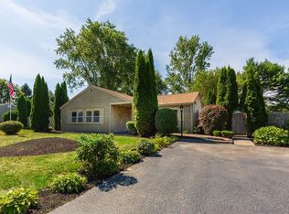 8 Seth Davis Way, Dartmouth, MA 02748