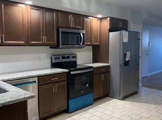 19 Warren Ave APT 1, North Providence, RI 02911