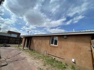 7526 2nd St NW #B, Albuquerque, NM 87107