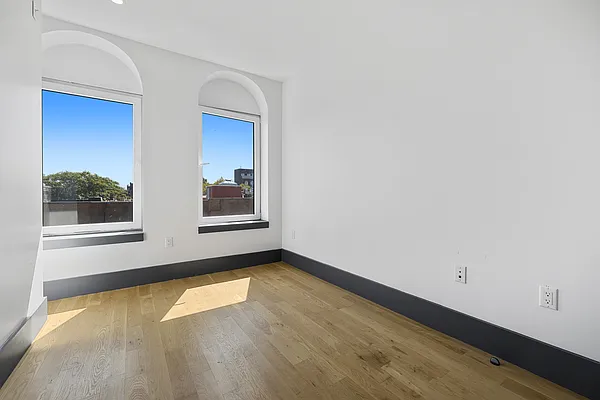 Rented by Dalan Rentals | media 11