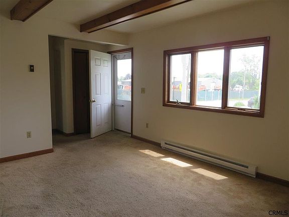 3rd image of 15 Myrtle St