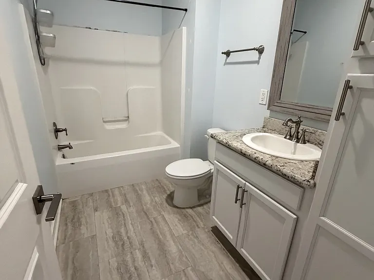 1402 General Mouton Ave — Photo 7