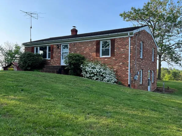2211 Orange Rd, Madison, VA 22727