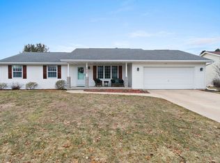 2809 Belle Plane Rd, Green Bay, WI 54313