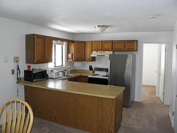 4th image of 133 Pioneer Dr