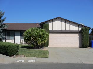 217 Poppy Ct, Hercules, CA 94547