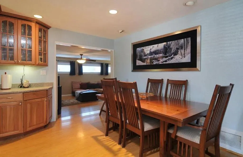 3 bed, 1539 sqft, $4,880 — Photo 4