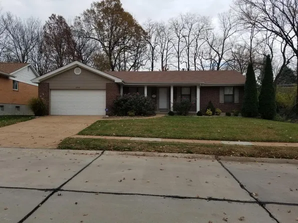 6950 Broken Oak Dr, Saint Louis, MO 63129
