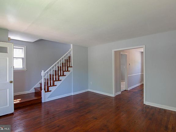 4th image of 263 Linden Ave