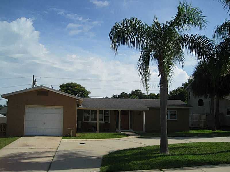 Great curb appeal!