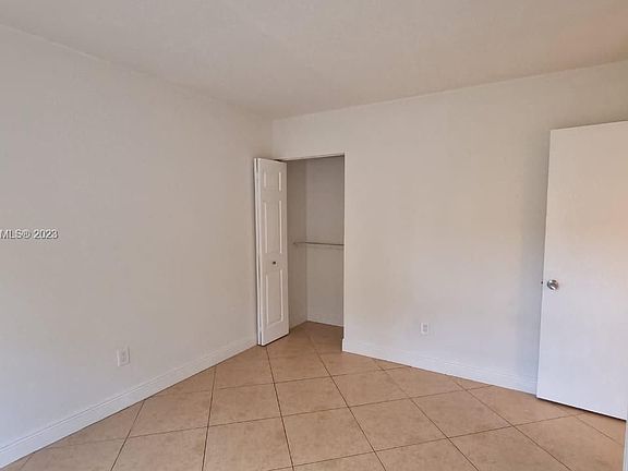 5th image of 9732 Hammocks Blvd APT 103-17