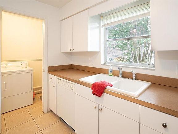 5th image of 11200 102nd Ave Unit 26