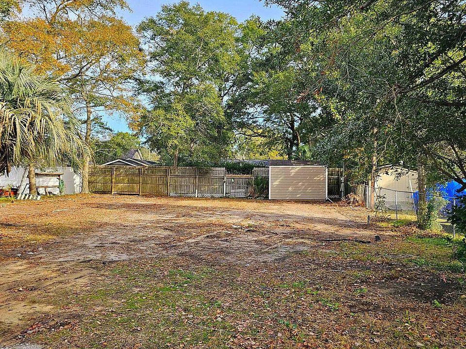 2nd image of 514/516 Vista Dr.