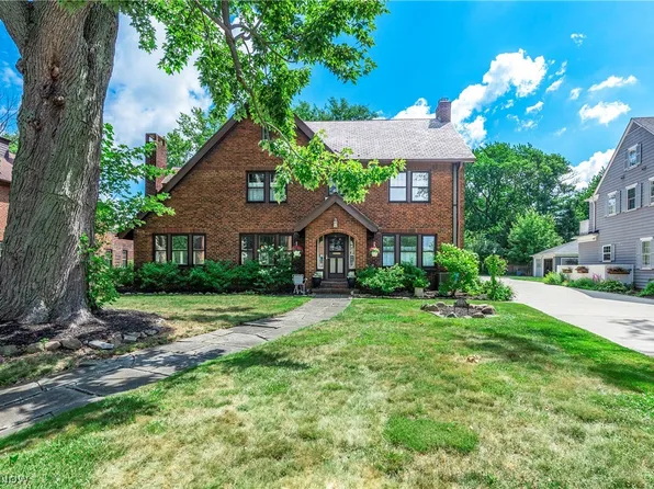 2835 Southington Rd, Shaker Heights, OH 44120